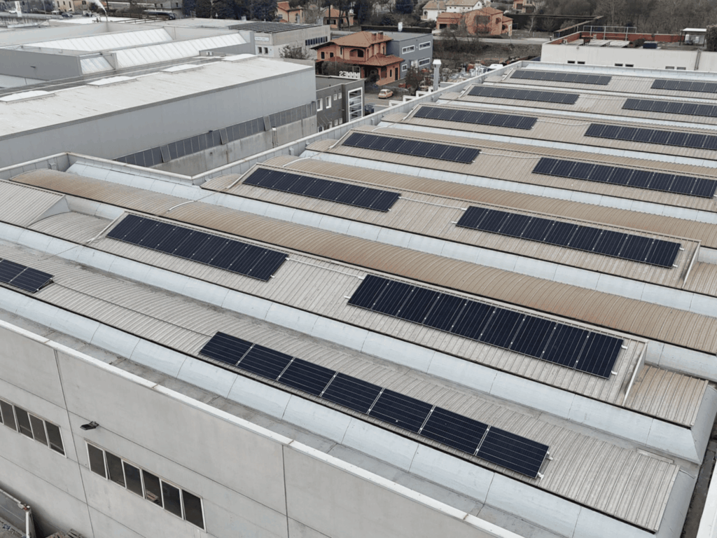 Maniero Luigi: 57,50 kWp per la produzione aziendale