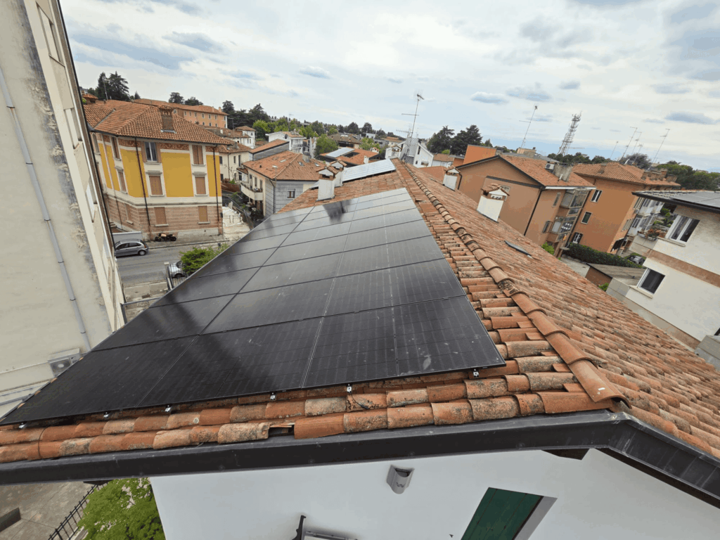 Condominio Zircone: un progetto fotovoltaico da 20,64 kWp